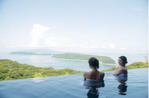 天然!「クエ会席」と息をのむ絶景!「加太淡嶋温泉天空の湯 」【新石切・八戸ノ里・近鉄八尾・JR久宝寺発】2